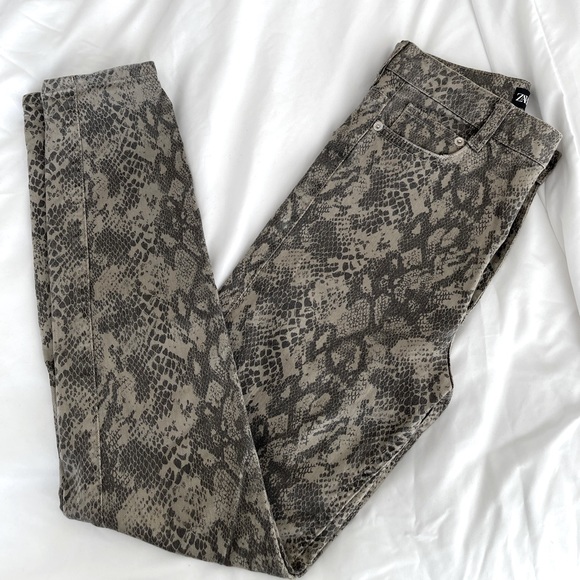 Animal Print Jeans - Size 4 - Picture 1 of 3